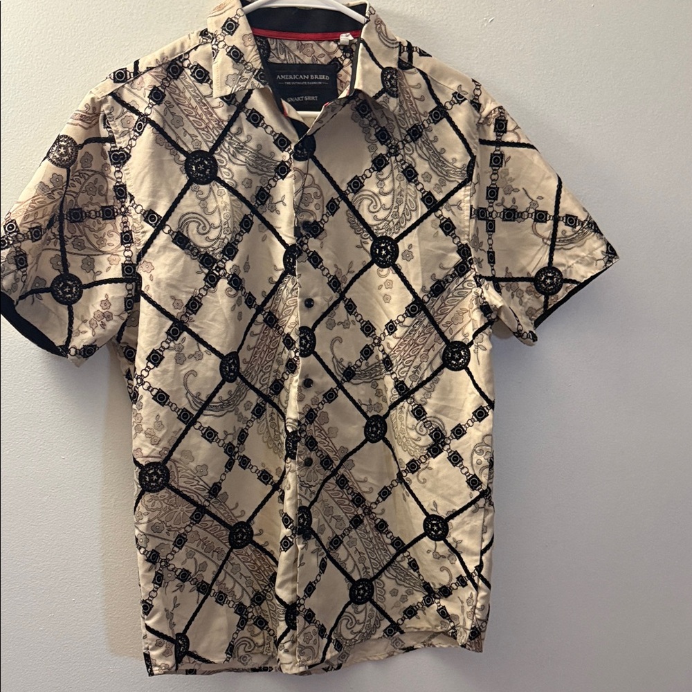 American Eagle Outfitters Men's Patterned Black and Cream Shirt